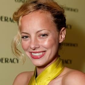 Bijou Phillips